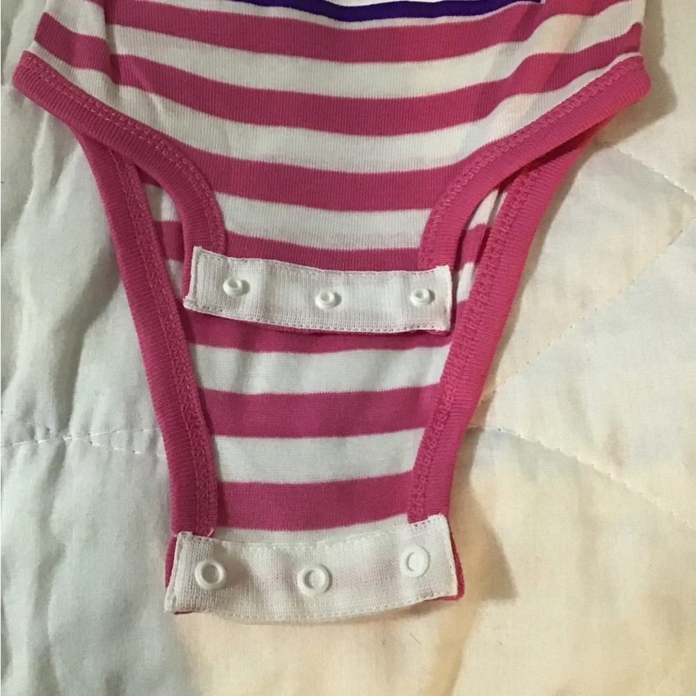 Baby infant size newborn pink / white NWT onesie